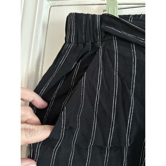 Wilfred ARITZIA Faun Black White Striped Pinstripe Wide-Leg Pants - Sz Medium - Picture 7 of 9